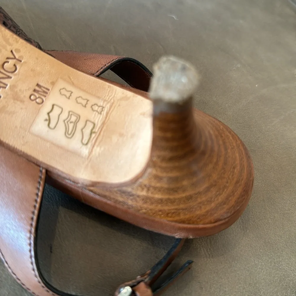 Brighton Fancy Brown & Black Laser Cut Kitten Heel Slingback Shoes Size 8 - Picture 9 of 10